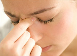 Sinus-Pain-and-Headaches-tea-tree-oil